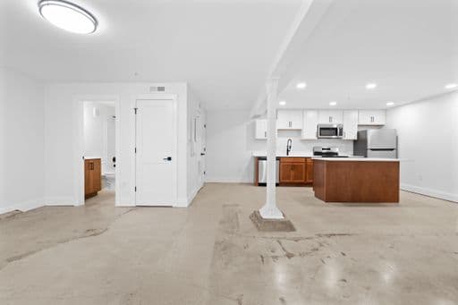 2033 W. Broad St. Apt. B02, Richmond, VA 23220