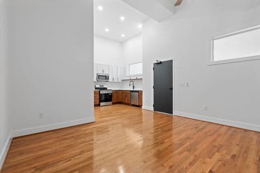 2033 W. Broad St. Apt. 101, Richmond, VA 23220