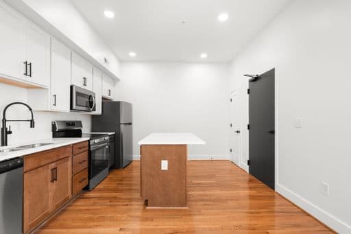 2033 W. Broad St. Apt. 202, Richmond, VA 23220
