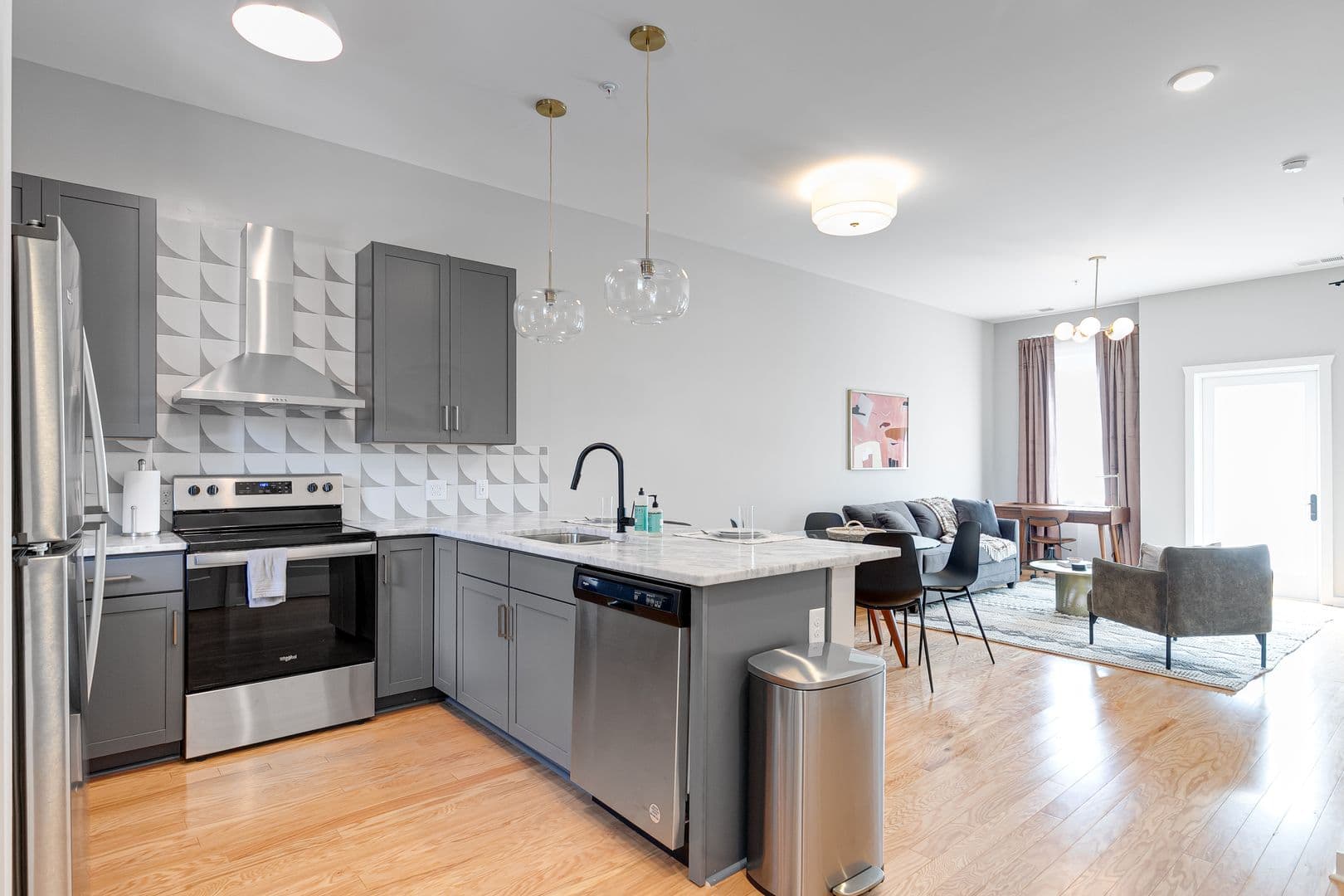 2416 Jefferson Ave #212 , Richmond, VA 23223
